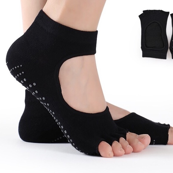 other Accessories - NWOT YOGA SOCKS!! Anti slippery